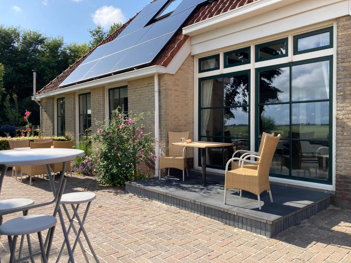 B&B Stations Koffiehuis Molkwerum 外观 照片